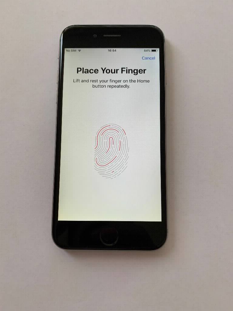 Iphone 6 16gb crni