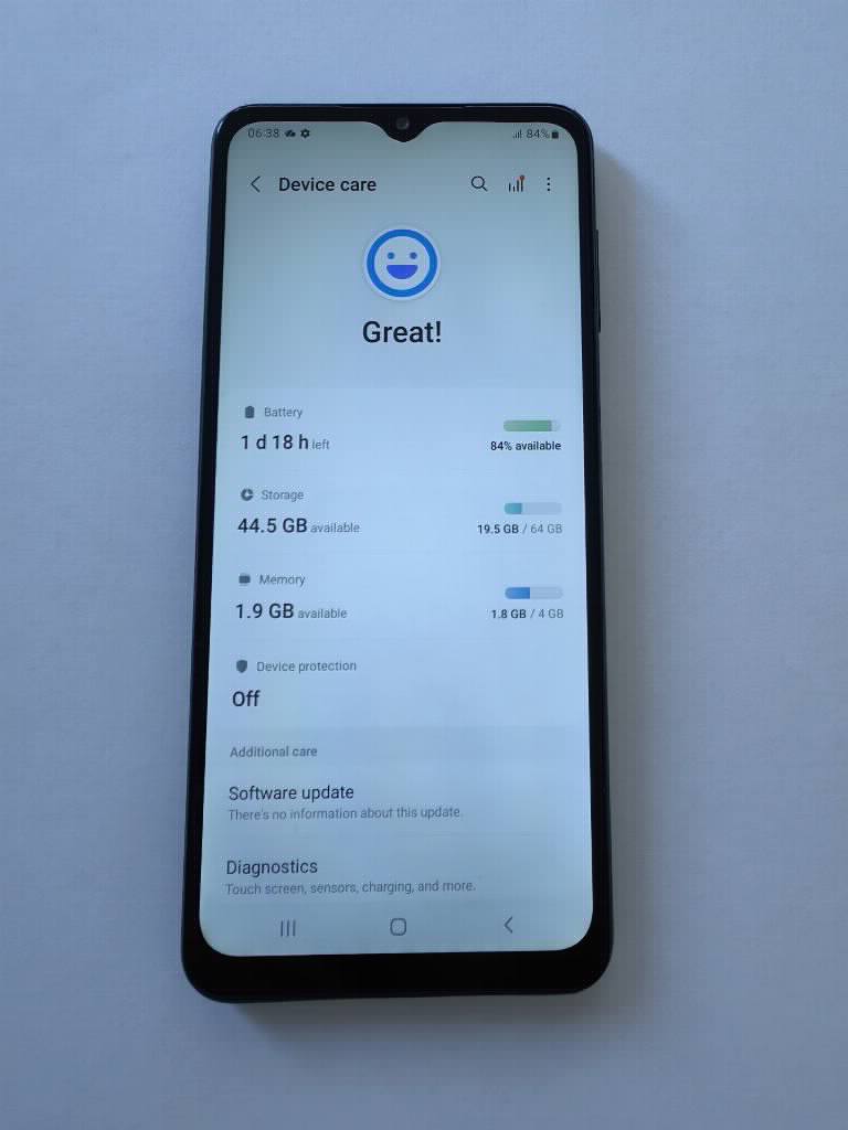 Samsung A12 64gb crni