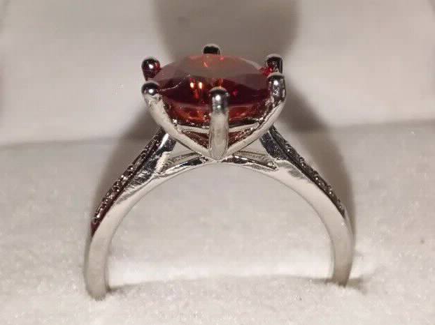 S925 Srebro/Platina - Prsten 3CT/9mm Mojsanit Dijamant  RED