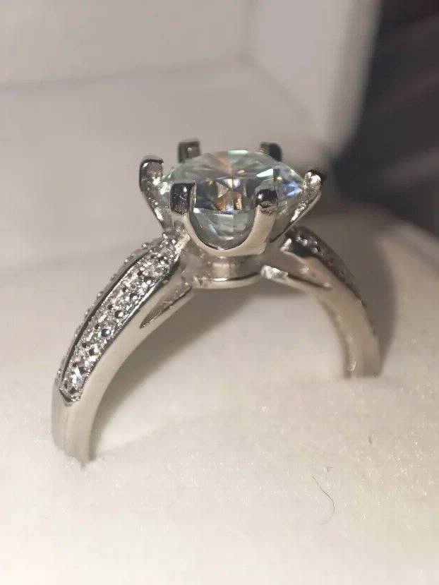 S925 Srebro/Platina - Prsten 2CT/8mm Mojsanit Dijamant