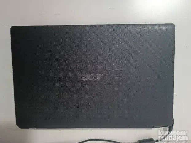 Acer i5 4gb 160gb 15.6 Ati radeon