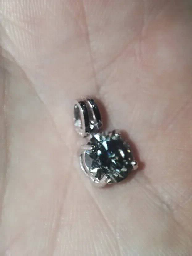 S925 Srebrni Privezak sa Sivim Mojsanit Dijamantom 2CT/8mm