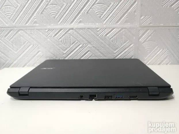 Acer E11 N2840 11.6inch 4gb ram 320gb