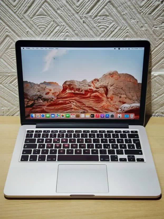 Macbook PRO Retina Early 2015 i5 8gb 256ssd Iris Monterey