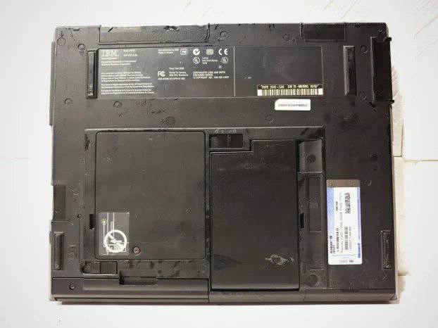 RETRO ibm 600e Pentium 2 128 ram 20gb hdd. Comport Win 98
