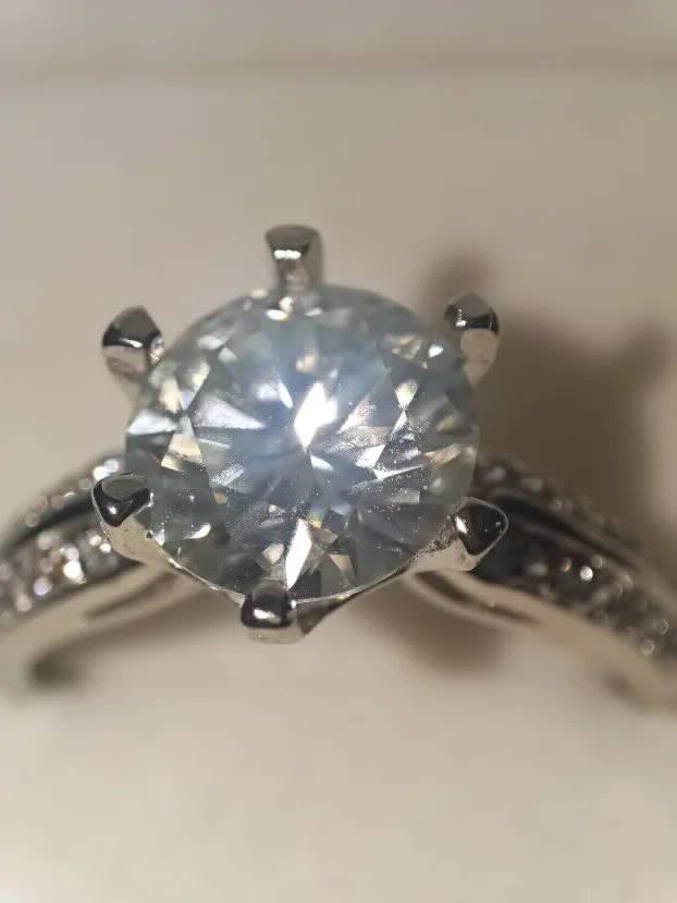 S925 Srebro/Platina - Prsten 2CT/8mm Mojsanit Dijamant
