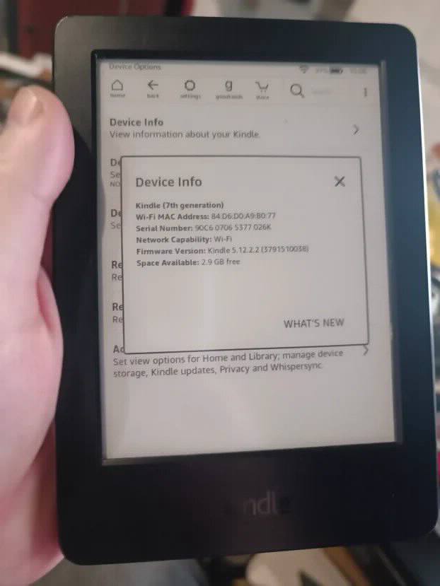 Amazon Kindle Basic 7 (4GB) + Nova Futrola + SF Biblioteka