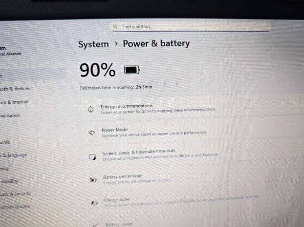 Akcija Dell Latitude 3310 i3 8gen 8gb ddr4 128ssd 13.3 UHD
