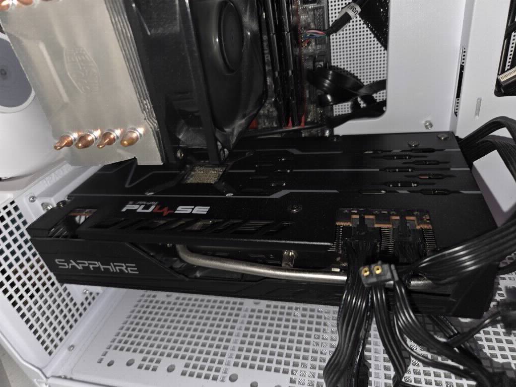 Sapphire Pulse Radeon 5700 XT