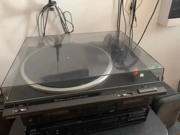 Gramofon Technics SL-BD 20