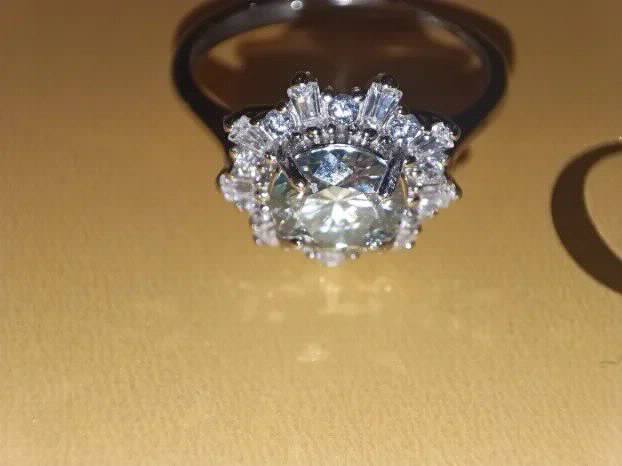 S925 Srebro/Platina - Prsten 1CT/6,5mm Mojsanit Dijamant
