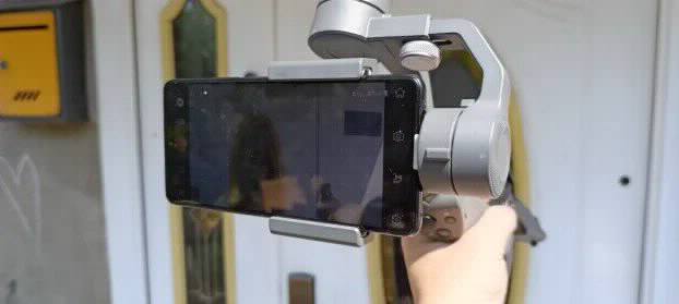 DJI Osmo Mobile 2 - PERFEKTAN  + 2 Tripoda
