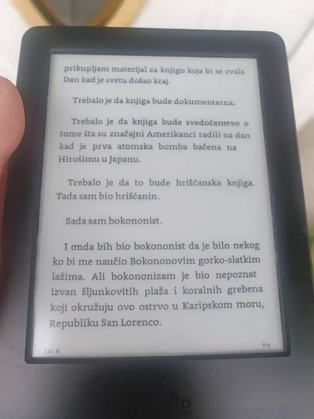 Amazon Kindle Basic 7 (4GB) + Nova Futrola + SF Biblioteka