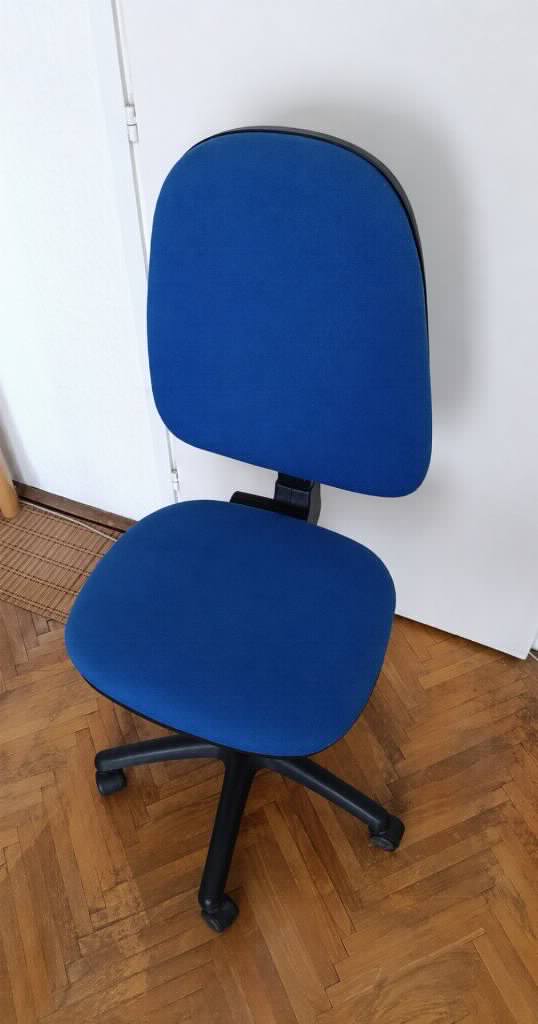 Poslovne stolice - konferencijska i kancelarijska