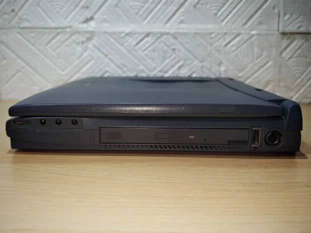 RETRO Toshiba pentium 1 366 64mb ram 10gb windows 98 comport