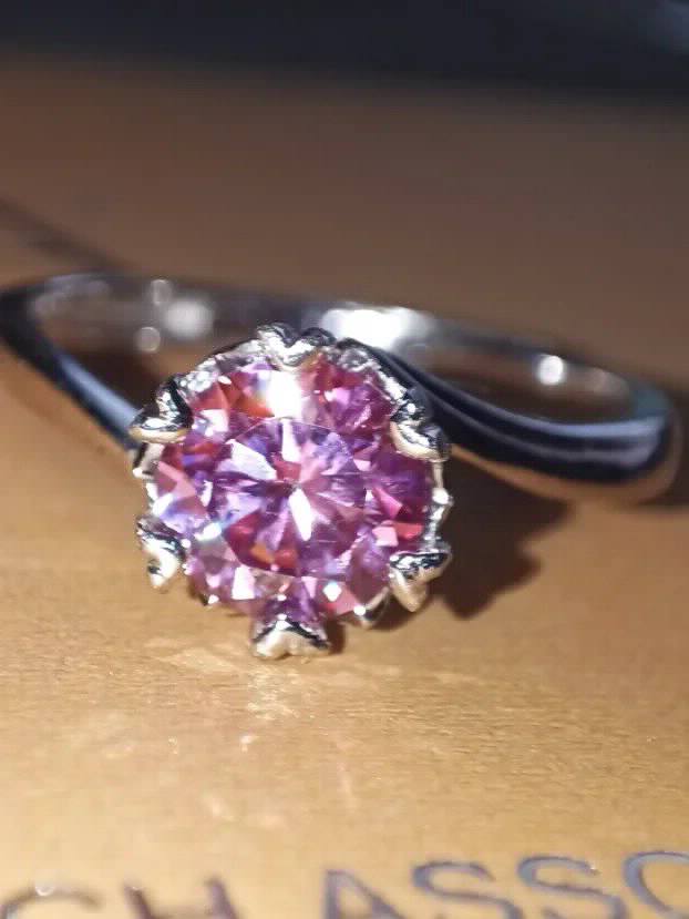 S925 Srebrni Prsten s Roze Mojsanit Dijamantom od 1CT/6,5mm