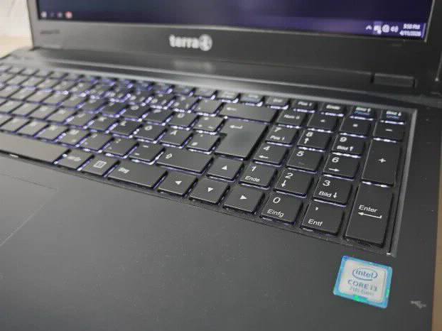 Terra i3 7gen 8gb ssd+ hdd Intel HD620 FHD