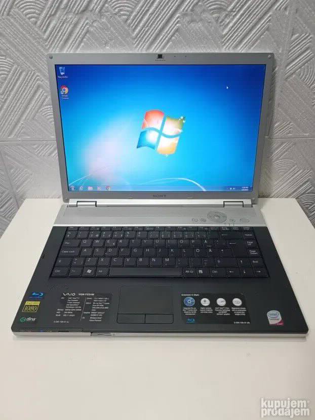 Sony Vaio T7250 3gb 200gb 15.4 Nvidia Bluray