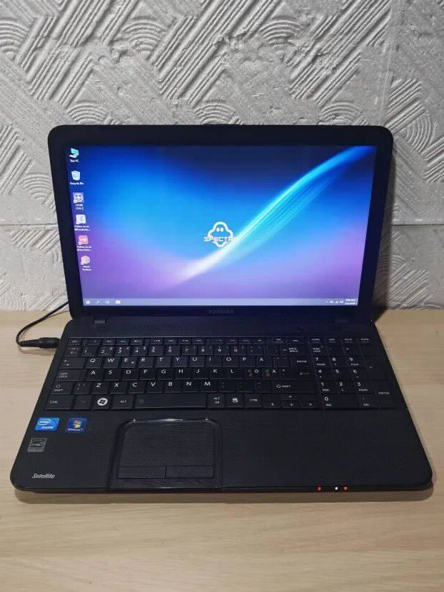 Toshiba C850 Intel 4gb 320gb 15.6 intel gpu