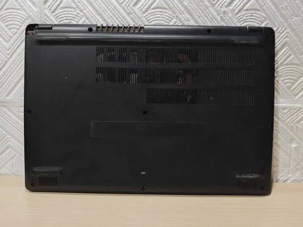 Acer Ryzen 7 8gb 256ssd Vega 10 Gpu FHD
