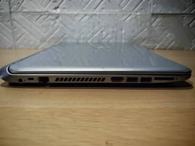 Hp 15 Amd A6 5gen 256ssd  8gb ram 15.6 Ubuntu