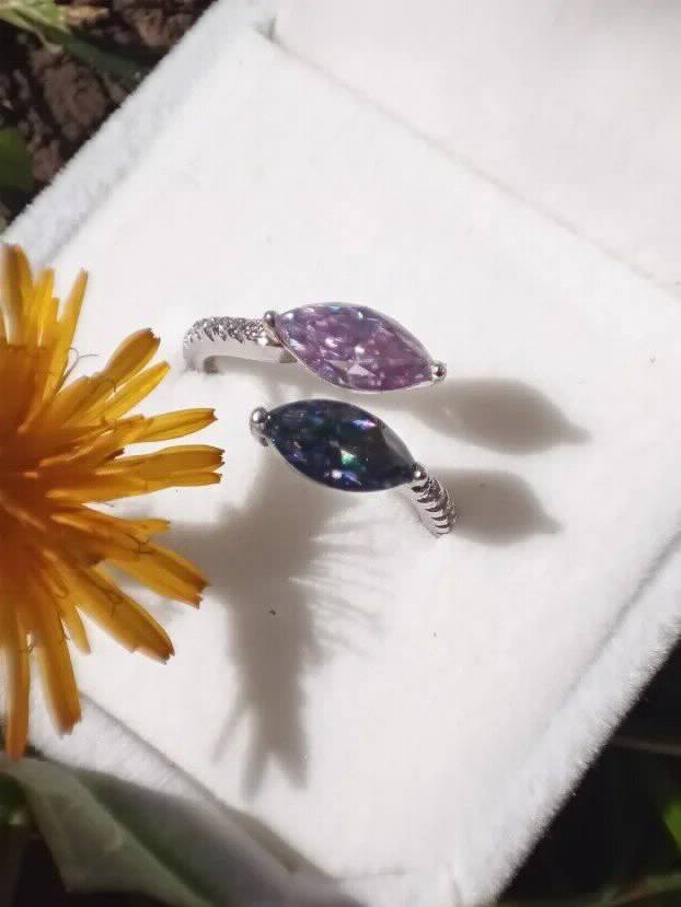 Deluxe S925 Prsten s dva Marquise Mojsanit Dijamanta 2x1CT