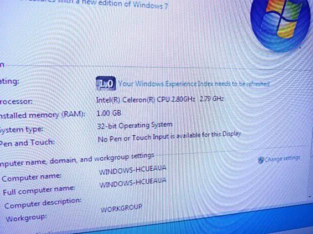RETRO Fujitsu siemens Esprimo Celeron 1gb floppy Comport Lpt