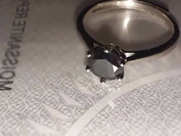 S925 Srebrni Prsten sa Crnim Mojsanit Dijamantom 1CT/6,5mm