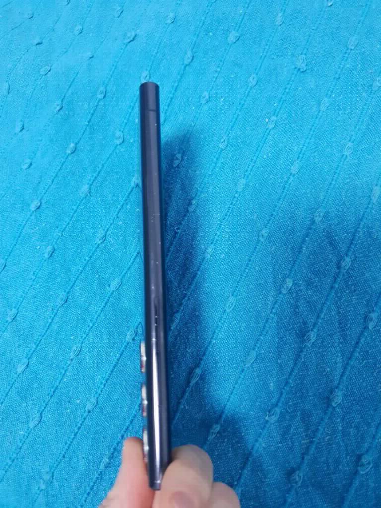 Samsung S22 Ultra, 12/265 GB, crna