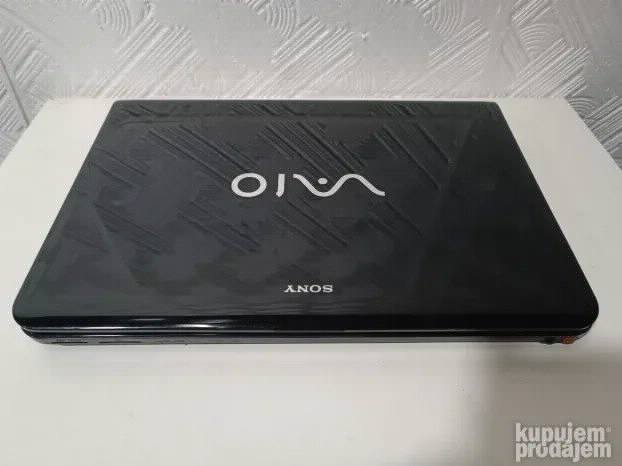 Sony Vaio 14 inch i3 4gb 500gb