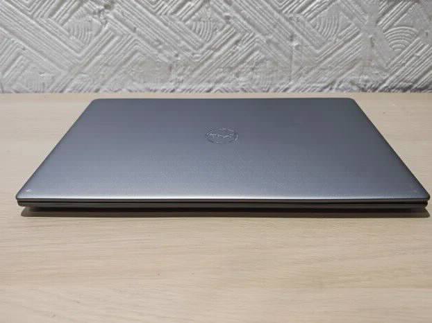 Dell Latitude 3301 i5 8gen 8gb ddr4 256ssd 13.3 fhd