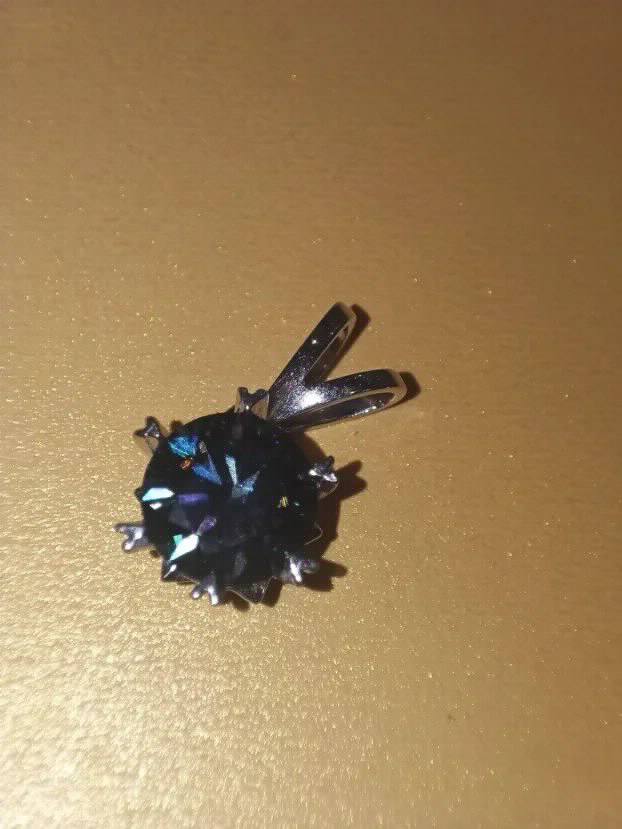 S925 Privezak sa Mojsanit Dijamantom 2CT/8mm Purpurna duga