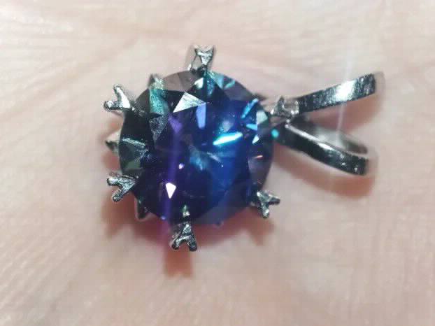 S925 Privezak sa Mojsanit Dijamantom 2CT/8mm Purpurna duga
