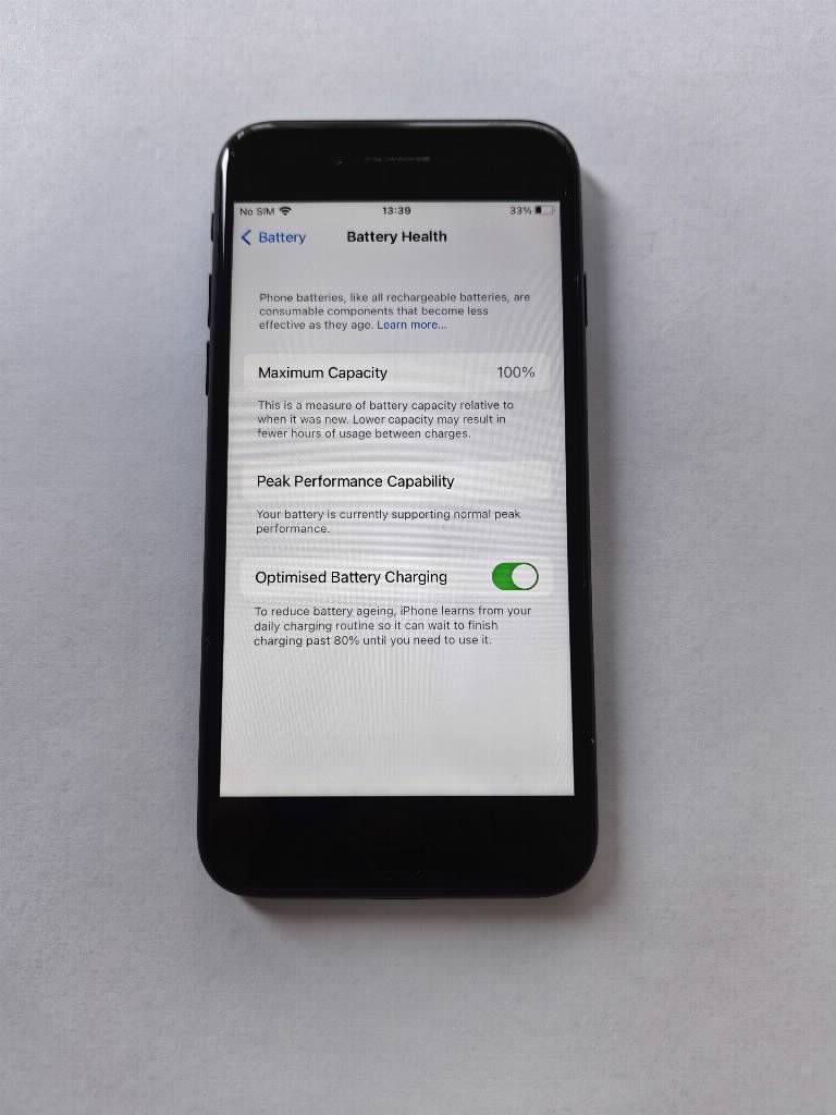 Iphone 7 32gb crni