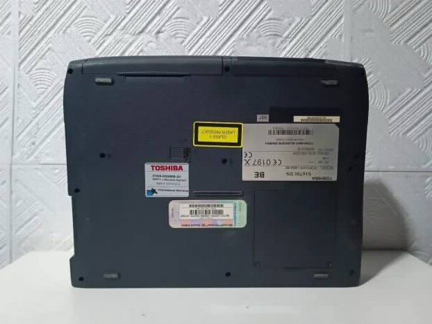 RETRO Toshiba 1670Cds 547mhz 288ram 12inch XP Lpt Com