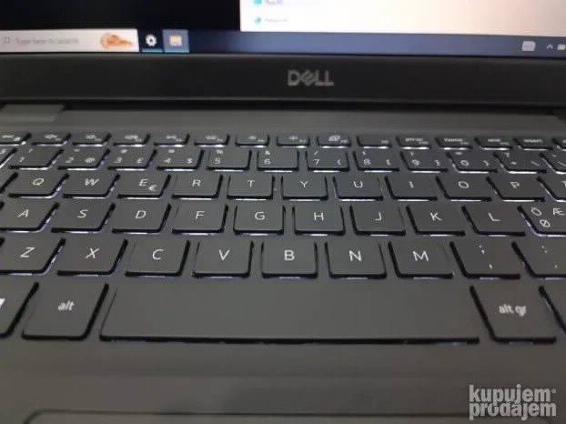 Akcija Dell Latitude 3410 i3 10gen 8gb 256 14inch