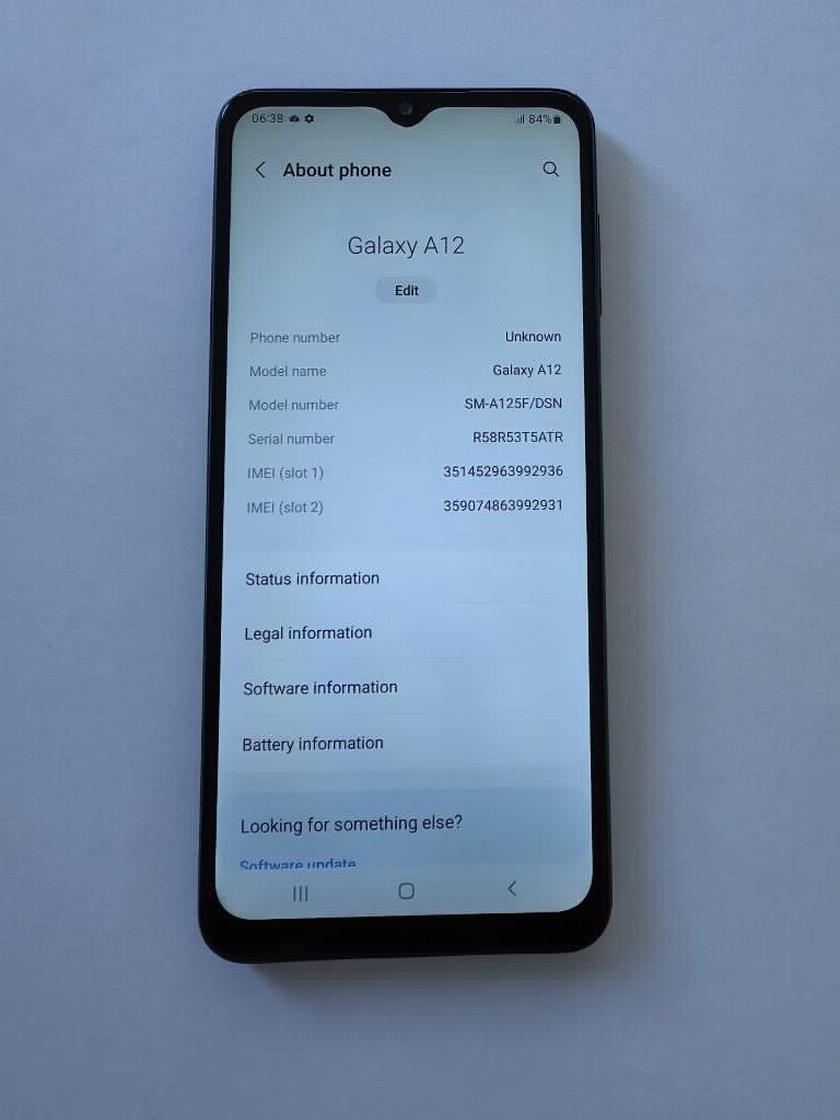 Samsung A12 64gb crni
