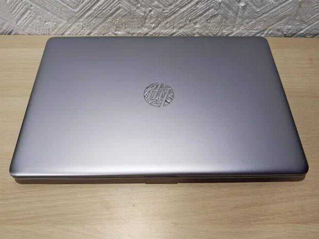 Hp 250 G6 i5 7gen 8gb 15.6 fhd ssd