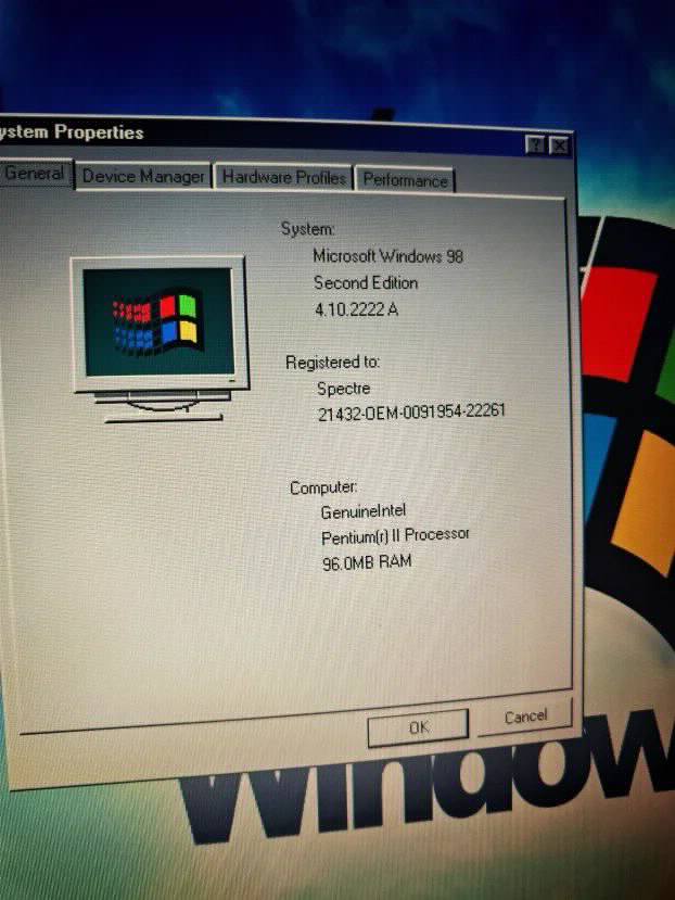 RETRO ibm 600x Pentium 2 Windows 98 Comport
