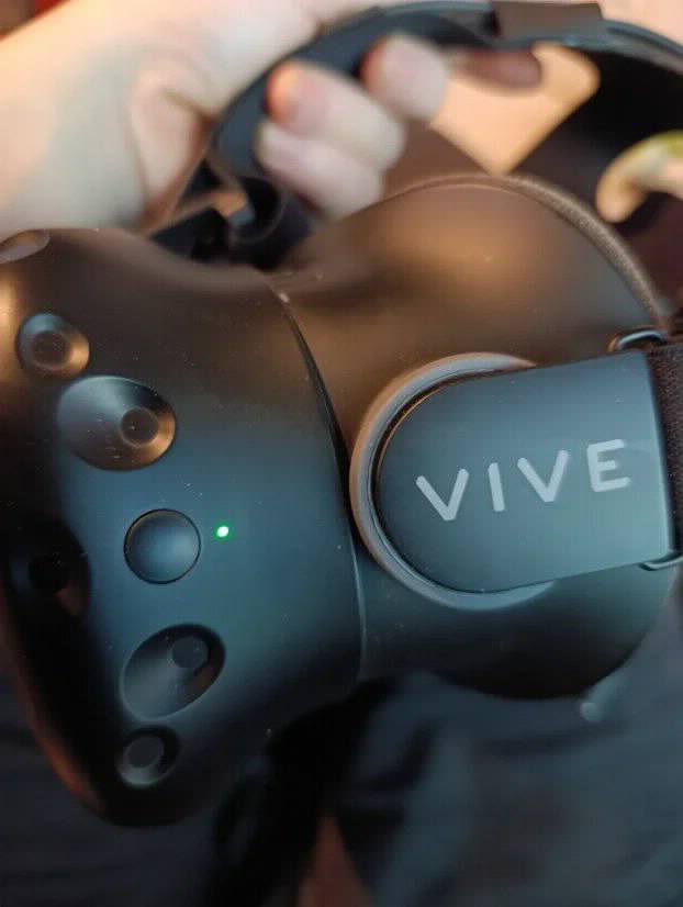 HITNO : HTC Vive VR (Komplet Set) - Kućno korišćen,  odlicno stanje