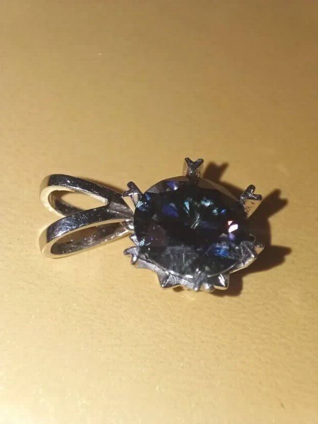 S925 Privezak sa Mojsanit Dijamantom 2CT/8mm Purpurna duga