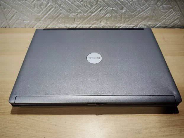 Dell D820 Comport win7 2gb 100gb 15.4