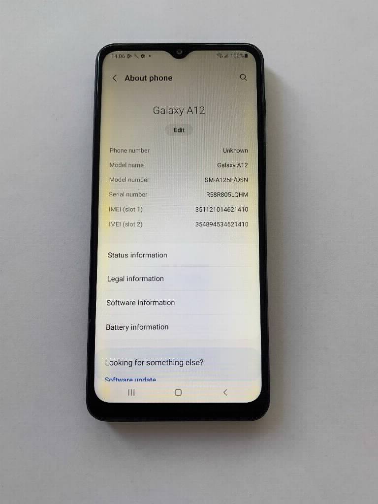Samsung A12 128gb crni