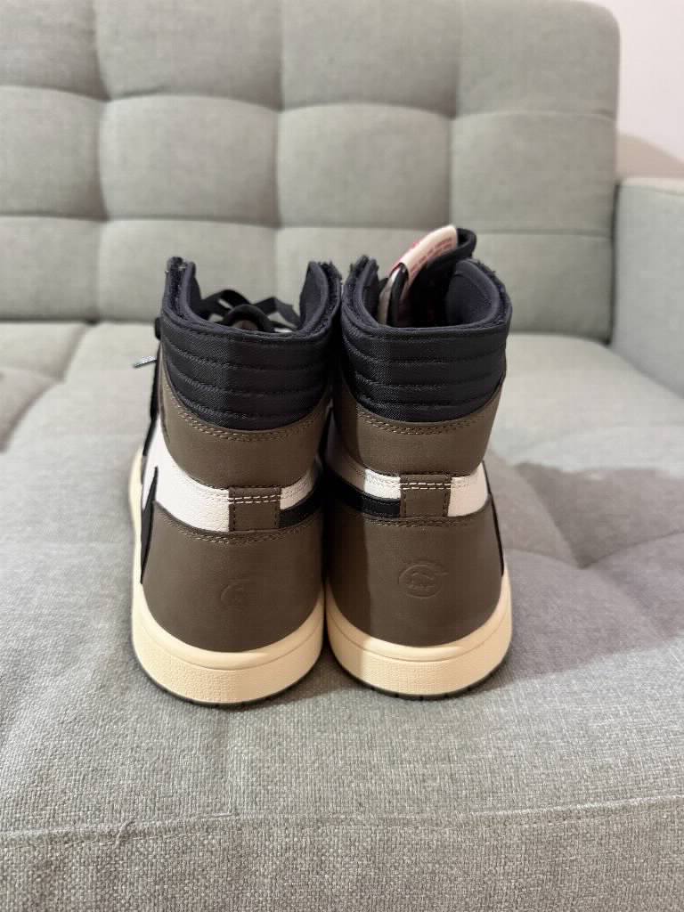 Air Jordan 1 Retro High Travis Scott Cactus Jack Broj 46