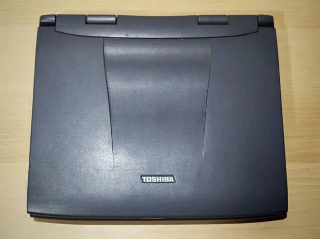 RETRO Toshiba pentium 1 366 64mb ram 10gb windows 98 comport